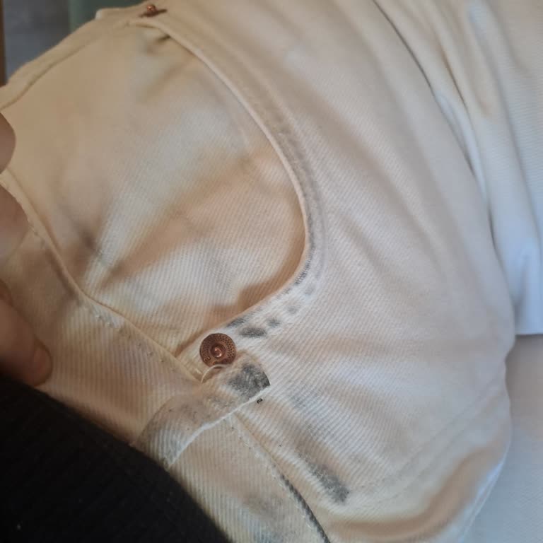 İlk Kullanımda Boya Akıtan Çanta Ve Olumsuz İnceleme Sonucu