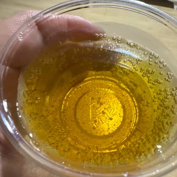 Enerji İçeceğinde Siyah Parçalar Ve İade Talebi