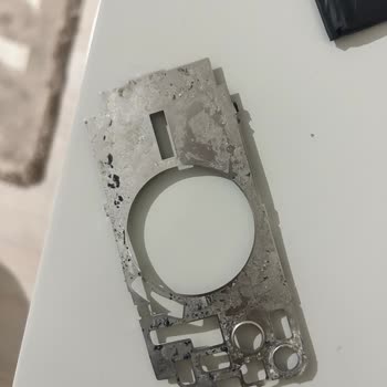 Almira Bilişim Cep Telefon Tamiri & Bilgisayar Tamiri Cihazıma Zarar Verdi