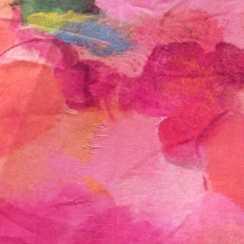 İki Kez Giyilen Elbiselerin Hızla Yırtılması Ve Firmadan Yanıt Alınamaması