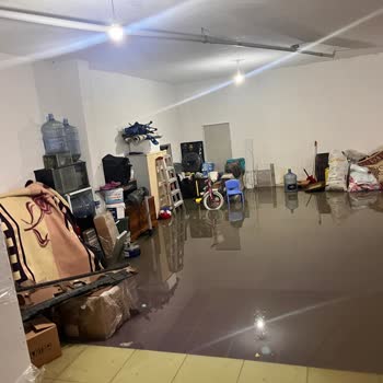 TESKİ'nin Müdahalesi Yetersiz Kaldı, Apartmanımızda Su Baskını Mağduriyeti