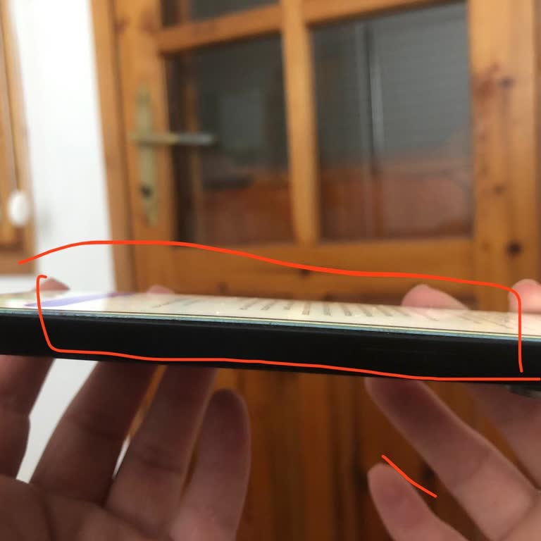 İos 26 Güncellemesi Sonrası Batarya Şişmesi Ve Müşteri Hizmetlerinde Olumsuz Deneyim