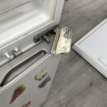 Buzdolabı Kapağı Tekrar Düştü Çocuğum Tehlike Atlattı