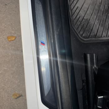 BMW Kapı Fitillerinde Yırtılma Ve Ses Sorunu, Çözüm Sunulmuyor