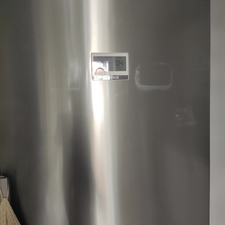 Buzdolabı Kapağında Magnet Nedeniyle Oluşan Kalıcı İz Sorunu