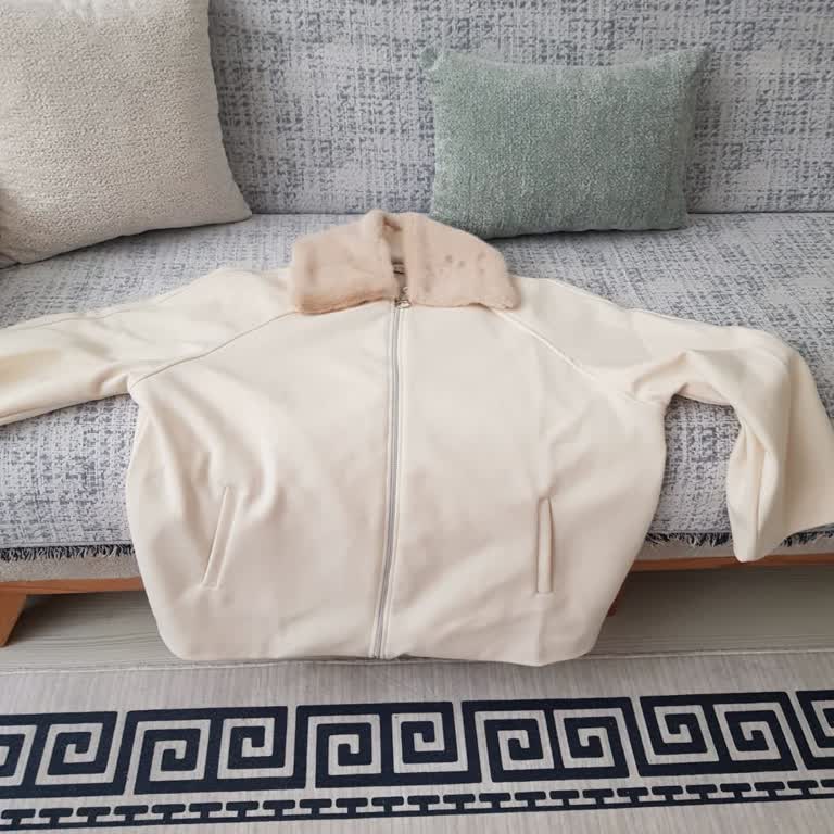 Fotoğraflardaki Kaliteyle Alakasız, Hayal Kırıklığı Yaratan Ceket Deneyimi