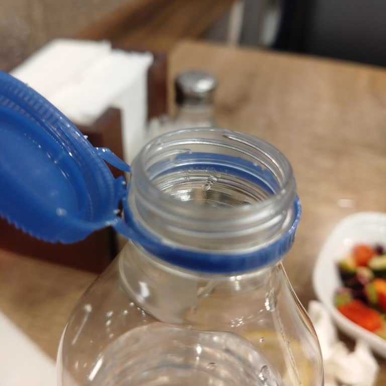 Damla Su Pet Şişe Kapaklarında Sürekli Bozukluk Ve Sağlık Endişesi