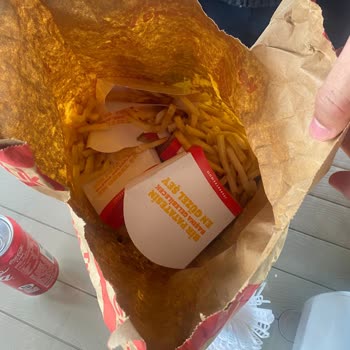 Burger King Eksik Teslim Edilen Menülerin İadesi Yerine Gönderilmesini İstiyorum