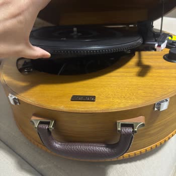 Onarılmadan Ve Hasarlı Şekilde İade Edilen Plak Çalar İçin Çözüm Sunulmuyor