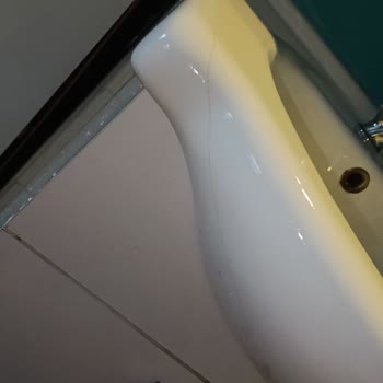 Cerastyle Lavaboda 9 Yıl Sonra Oluşan Kılcal Çatlaklar Ve Ürün Değişim Talebi