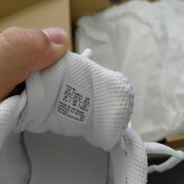 Siparişimde Yanlış Numara Gönderildi Stokta Var Denmesine Rağmen Değişim Yapılmıyor