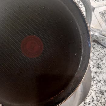 Tefal Krep Tavasında 6 Ayda Kararma Ve Soyulma Sorunu Yaşadım