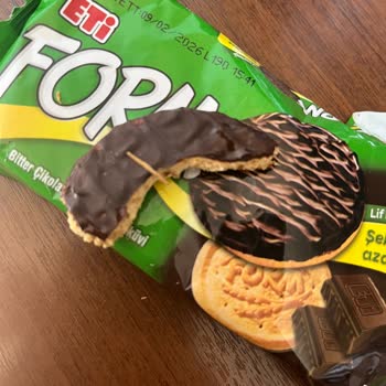 Eti Form Bitter Çikolata Kaplı Bisküvi İçinden Yabancı Madde Çıkması