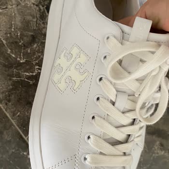 Kısa Sürede Ayak Yaralanmasına Sebep Olan Ayakkabı Hayal Kırıklığı