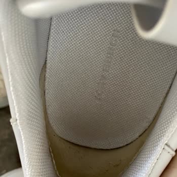 Kısa Sürede Ayak Yaralanmasına Sebep Olan Ayakkabı Hayal Kırıklığı