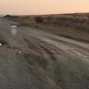 Tamamlanmayan Yol Çalışması Nedeniyle Güvensiz Ve Kullanılamaz Yol Sorunu