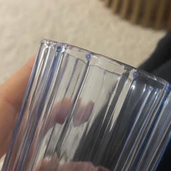 Kusurlu Bardaklar İçin Değişim Talebim Reddedildi, Fiyat Farkı Mağduriyeti Yaşıyorum