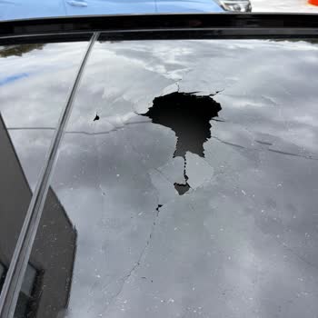 Hyundai Tucson Cam Tavanın Kendiliğinden Patlaması Ve Garanti Dışı Bırakılması Mağduriyeti