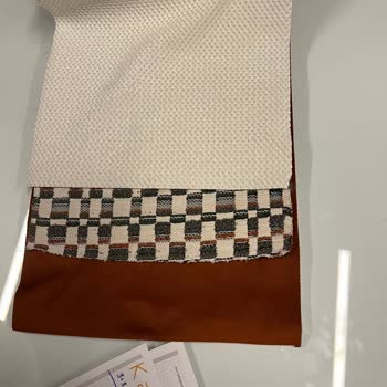 Koltuk Takımı Teslimatında Yanlış Kırlent Ve Delikli Ürün Mağduriyeti