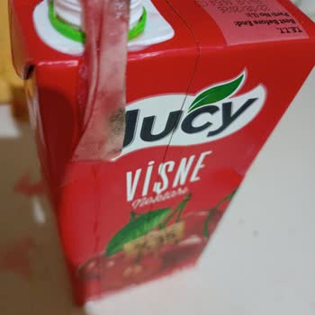 BİM Meyve Suyunda Bilinmeyen Cisimle Karşılaştım