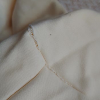 Yanlış Ve Yırtık Ürün Gönderildi, Firmaya Ulaşamıyorum Ücret İadesi İstiyorum