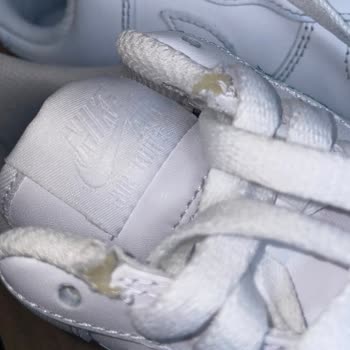 İki Kere Giyilen Nike Air Force Ayakkabıda Deformasyon Ve Orijinallik Şüphesi