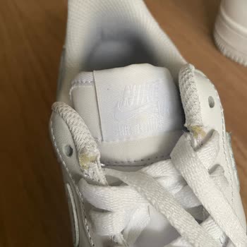 İki Kere Giyilen Nike Air Force Ayakkabıda Deformasyon Ve Orijinallik Şüphesi