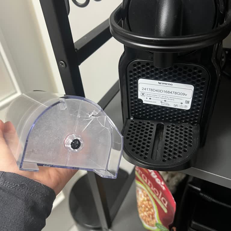 Kahve Makinemin Su Tankı Kırıldı Yedek Parça Temin Edemiyorum