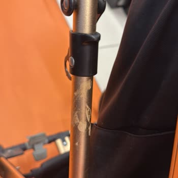 Bebek Arabam Tamir Sonrası Kirli Ve Kötü Kokulu Teslim Edildi