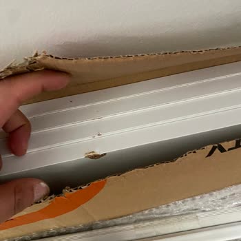 Kırık Gelen Gardırop İçin Değişim Veya İade Yapılmıyor, Mağduriyet Yaşıyorum