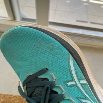 Kısa Sürede Yırtılan Ayakkabı İçin Garanti Ve Değişim Talebim Reddedildi