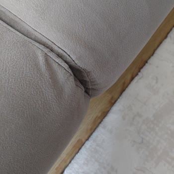 Yeni Alınan Koltuk Takımında Kumaş İzi Ve Potluk Sorunu Mağduriyeti