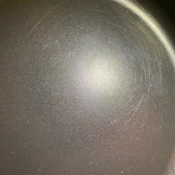 Küçük Boy Tencerede Çizik Var, Değişim Talebim Reddedildi