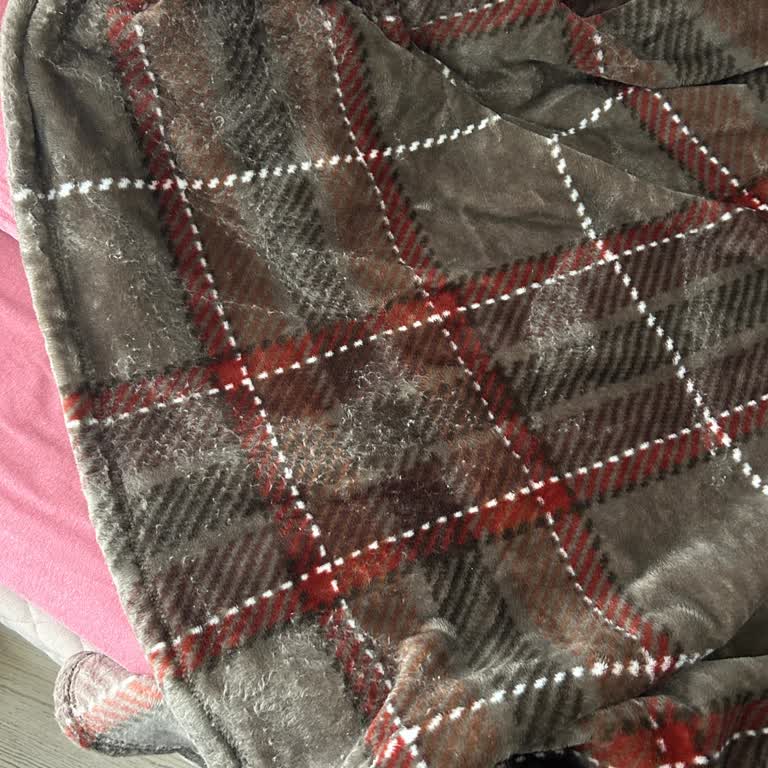 İlk Yıkamada Bozulan Battaniye Ve Yetersiz Mağaza Desteği