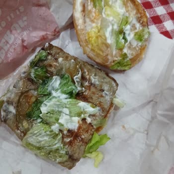 Soğuk Ve Bozuk Hamburger, İade Sorunu