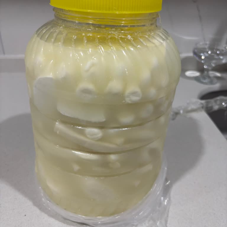 Hijyen Kurallarına Uymayan Peynir Teslimatı Ve Satıcıdan İletişimsizlik