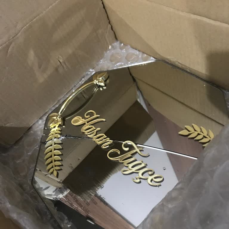 PTT Kargom Sağlam Kutuda Kırık Çıktı Zararımın Karşılanmasını İstiyorum