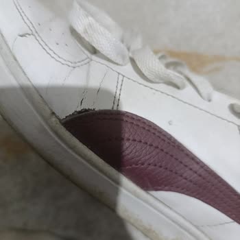 Beş Ayda Yırtılan Ayakkabı İçin Garanti Desteği Bekliyorum