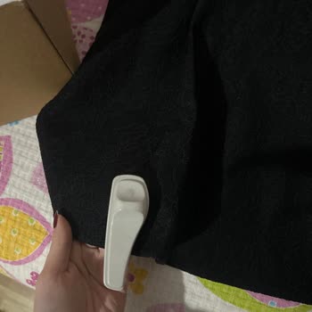 Adil Işık Group Siparişim Ulaştığında Kemer Gönderilmemişti Ve Elbisenin Alarmı Da Çıkarılmamıştı