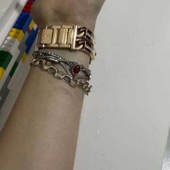 Pahalı Bluzun Boya Sorunu Hayal Kırıklığı Yarattı