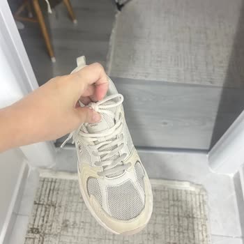 Dört Kez Giydiğim Ayakkabının Rengi Hızla Değişti İade Talebim Reddedildi