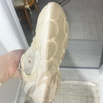 Dört Kez Giydiğim Ayakkabının Rengi Hızla Değişti İade Talebim Reddedildi