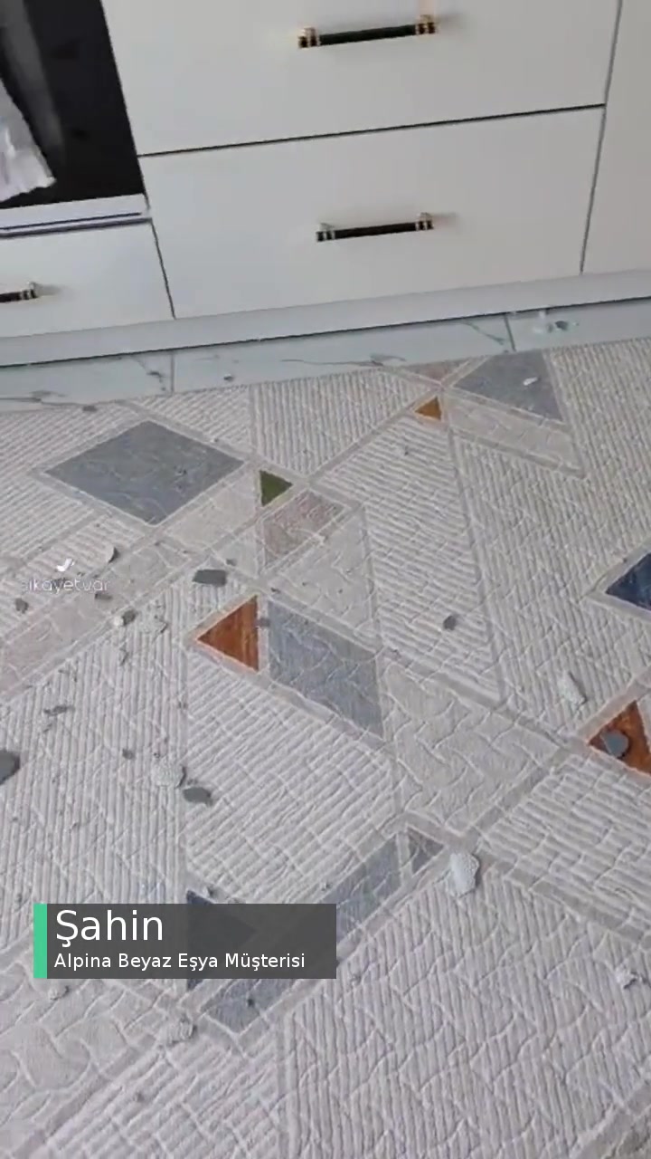 Alpina Davlumbaz Cam Sorunu videonun kapak resmi