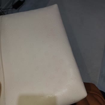 Pierre Cardin Çantada Kısa Sürede Ciddi Deformasyon Ve Renk Değişimi