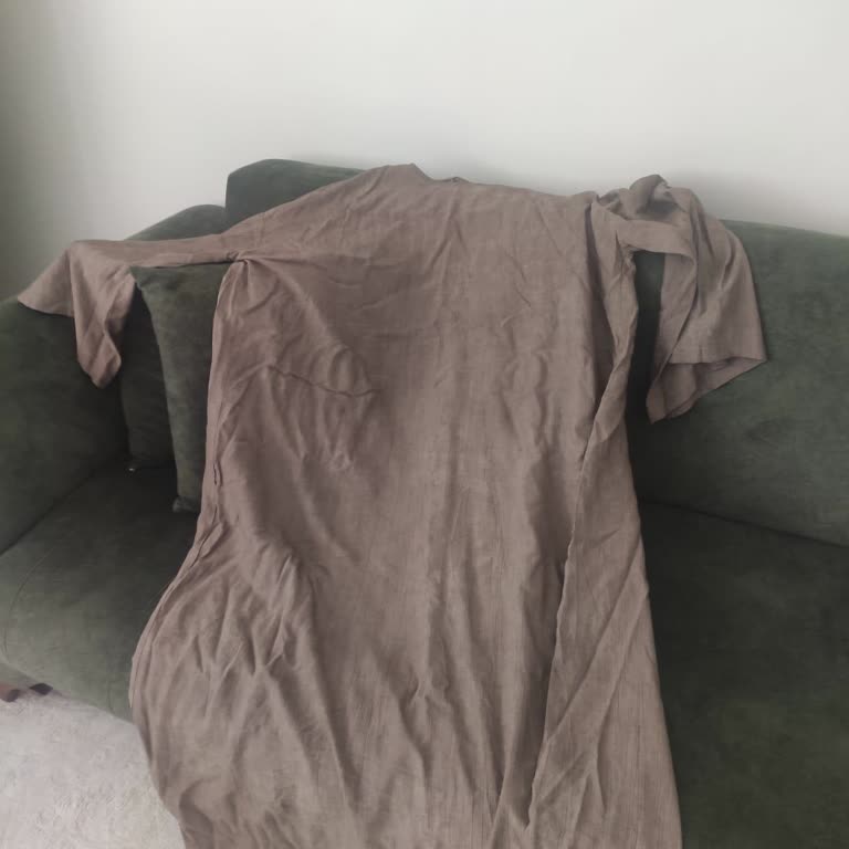 Aldığım Elbise Beklediğimden Büyük Ve Kalitesiz Çıktı İade Talebim Oyalandı