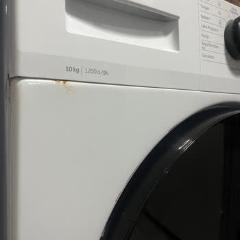 Beko Çamaşır Makinesinde Boya Dökülmesi Ve Küflenme Sorunu Cevapsız Kaldı