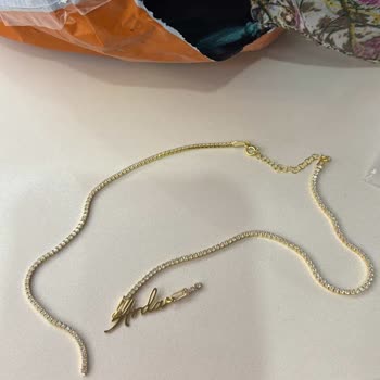 B'Gallery Jewelery Defalarca Mesaj Atmama Rağmen Çok Zor Geri Dönüş Yaptılar