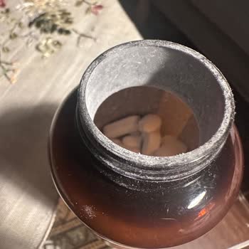 Tabletler Tozlu Ve Kırık Çıktı Kalite Ve Orijinallik Şüphesi Oluştu