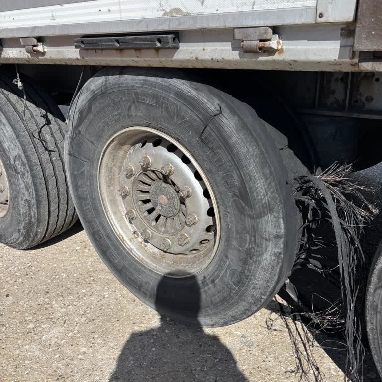 Garanti Süresi Dolan Petlas Lastiğin Aniden Patlaması Ve Güvenlik Endişesi