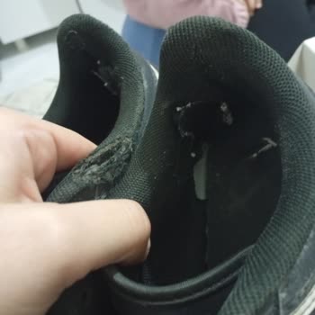 Kısa Sürede Bozulan Ayakkabı İçin Garanti Kapsamında Çözüm Sağlanmıyor